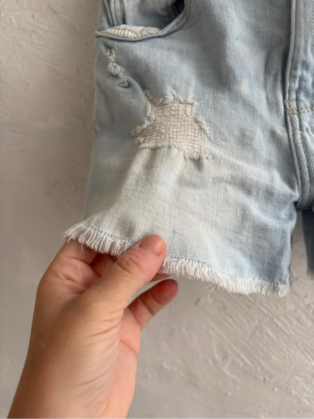 Oshkosh girls size 7 distressed high waisted shorts